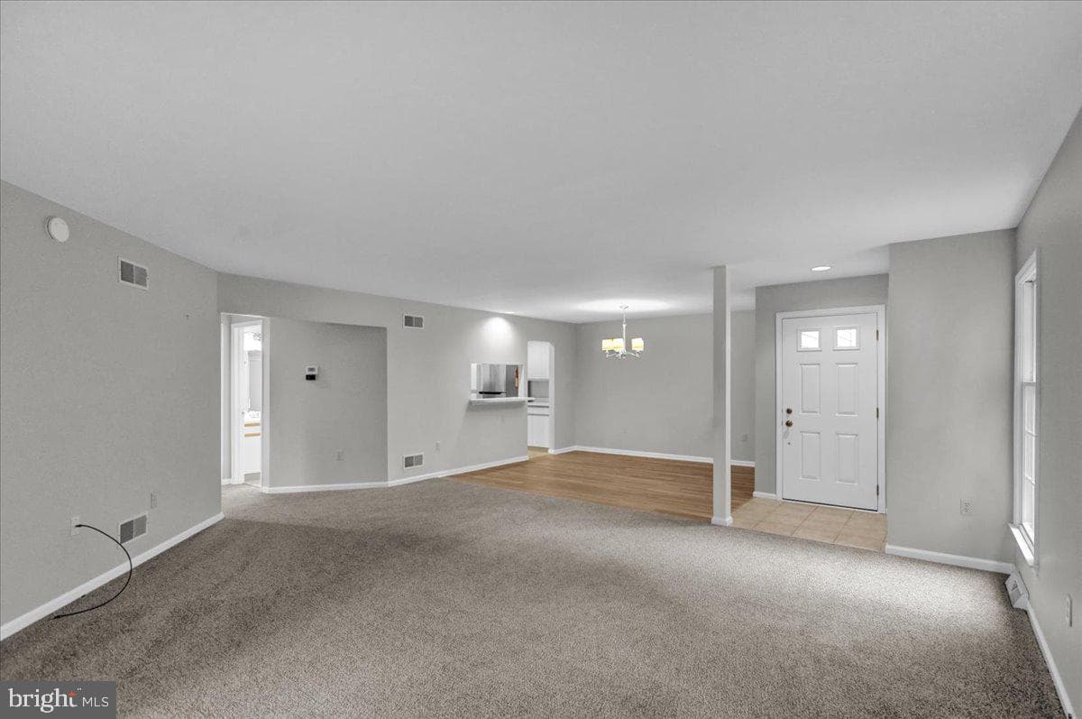 2028 Meadow Glen photo 7
