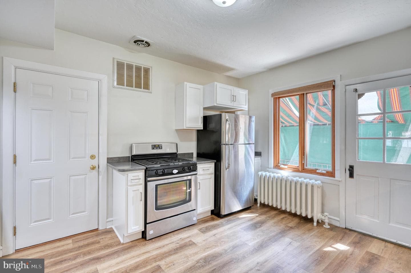 1150 Fairview Avenue photo 15