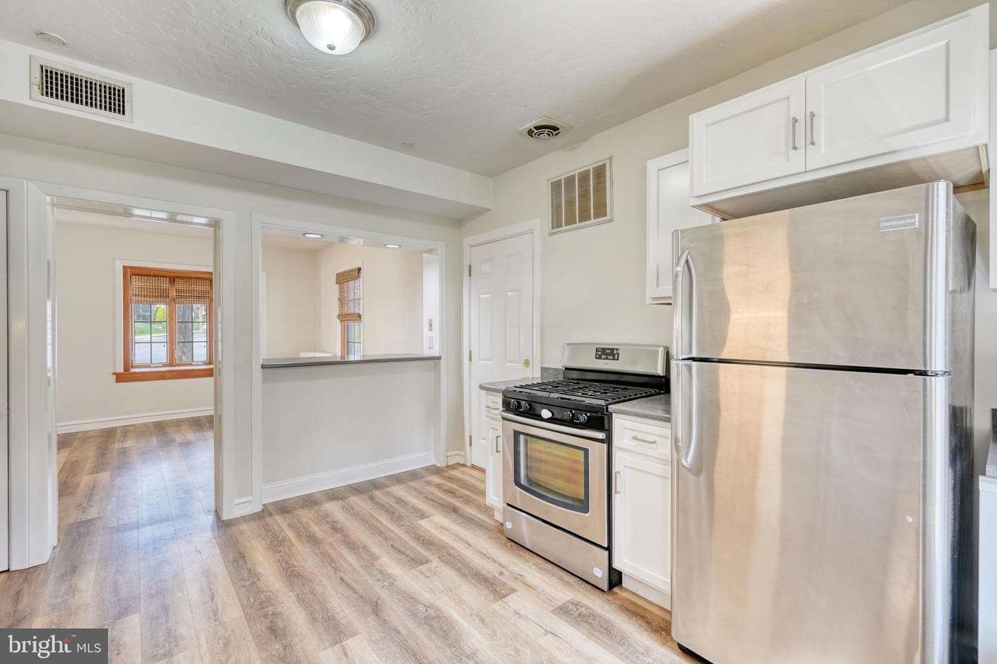 1150 Fairview Avenue photo 16