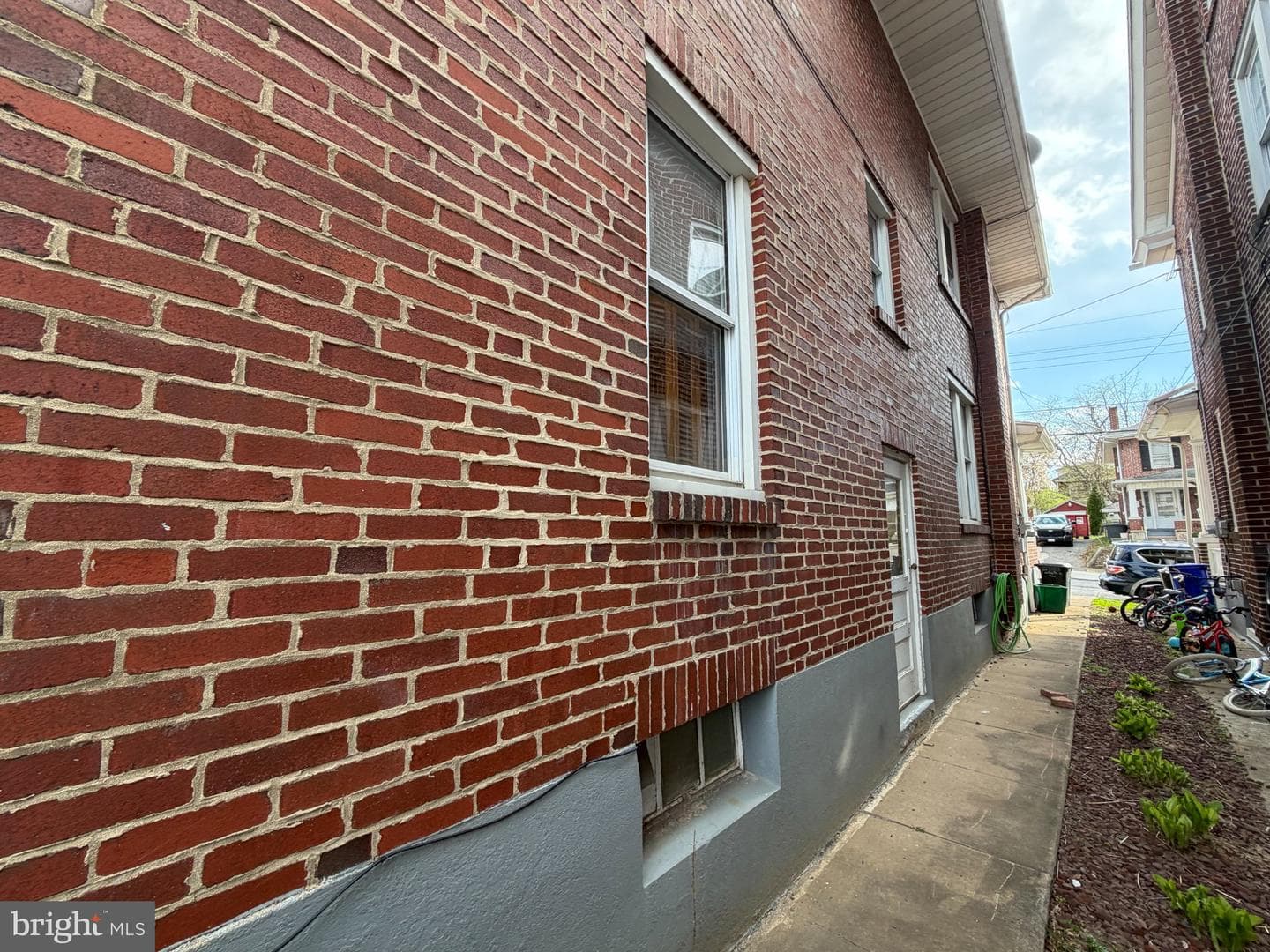 117 Arlington Street photo 31