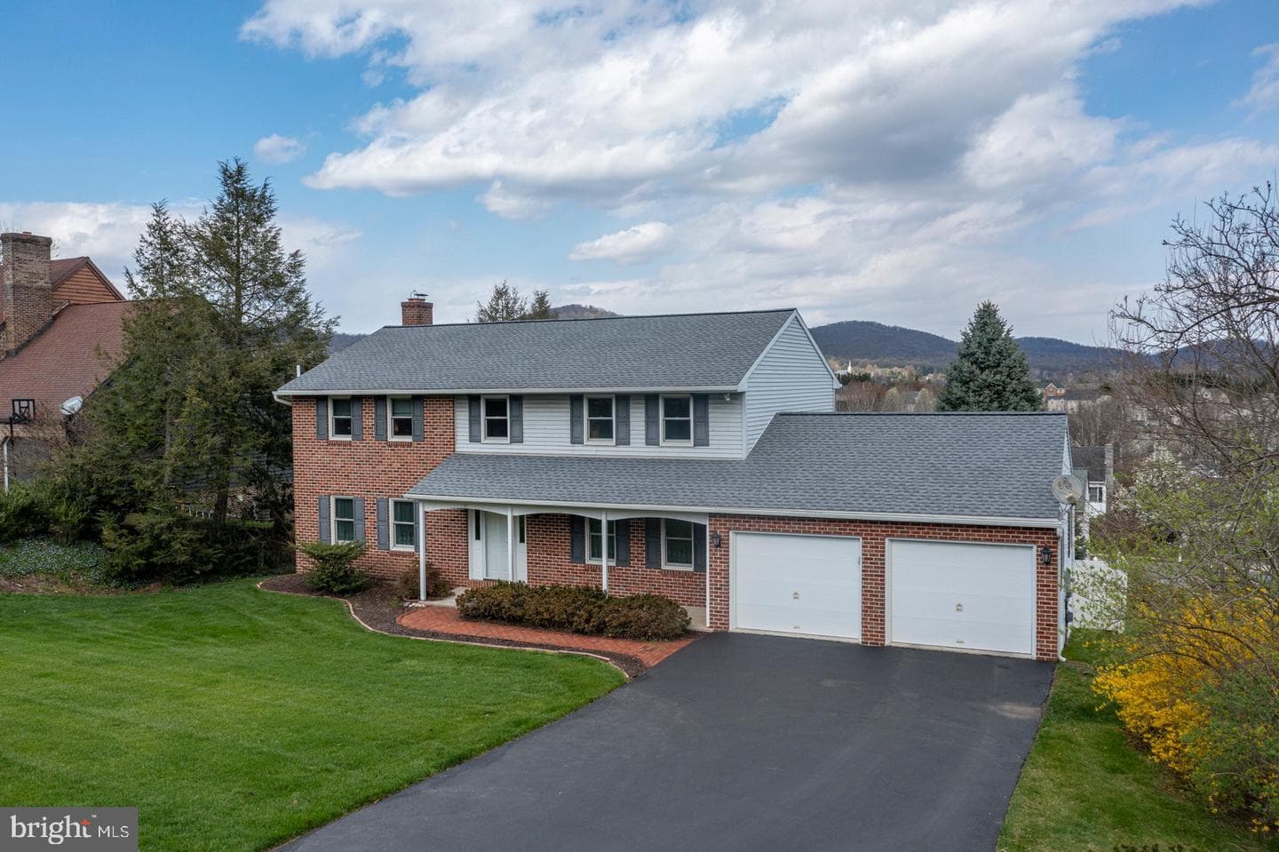37 Estates Drive photo 2