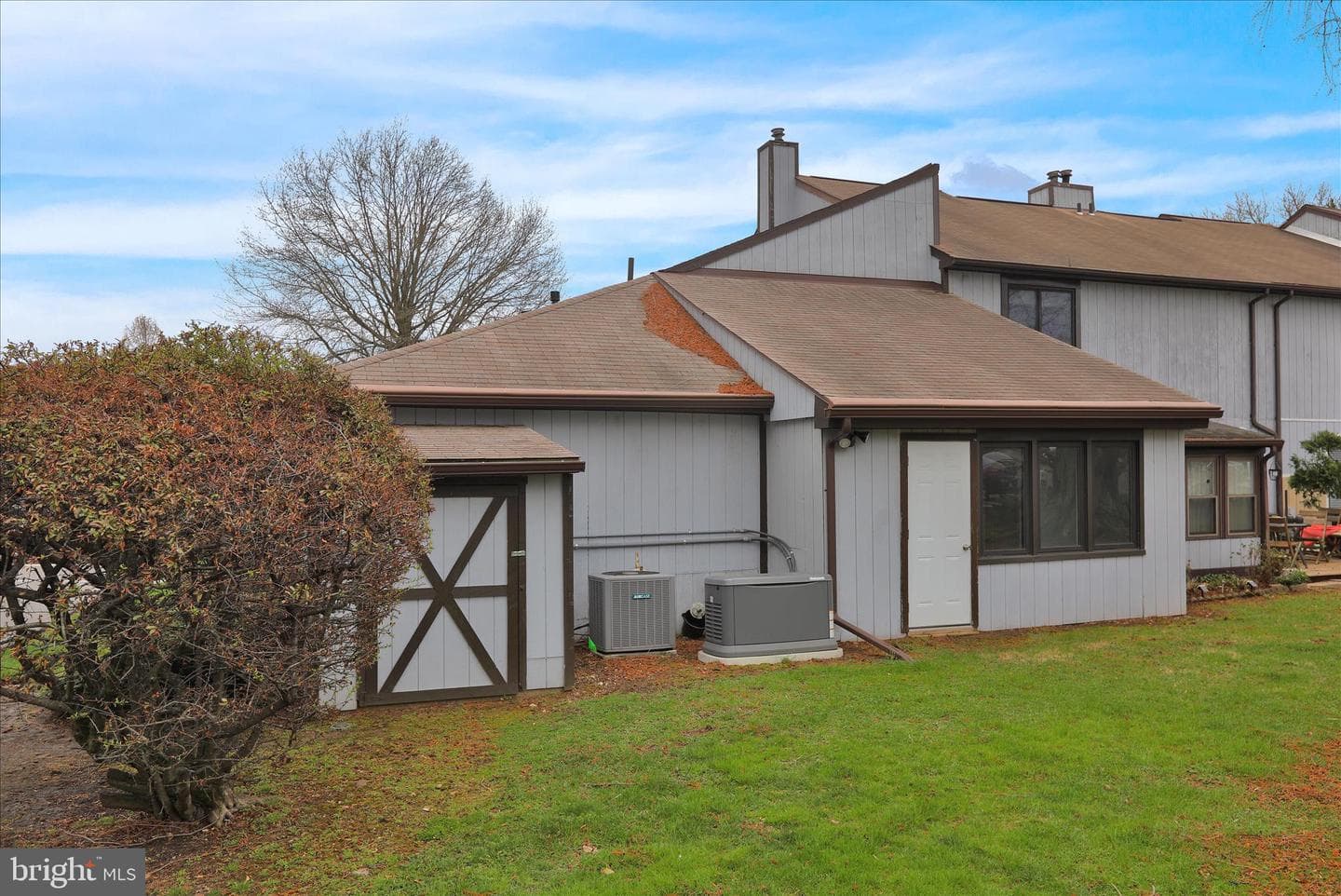 72 Azalea Way photo 2