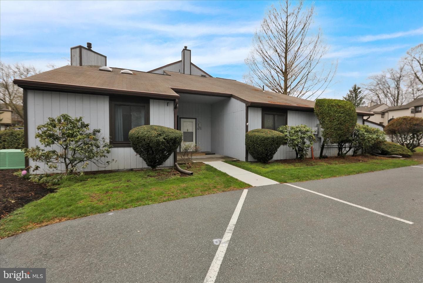 72 Azalea Way photo 3