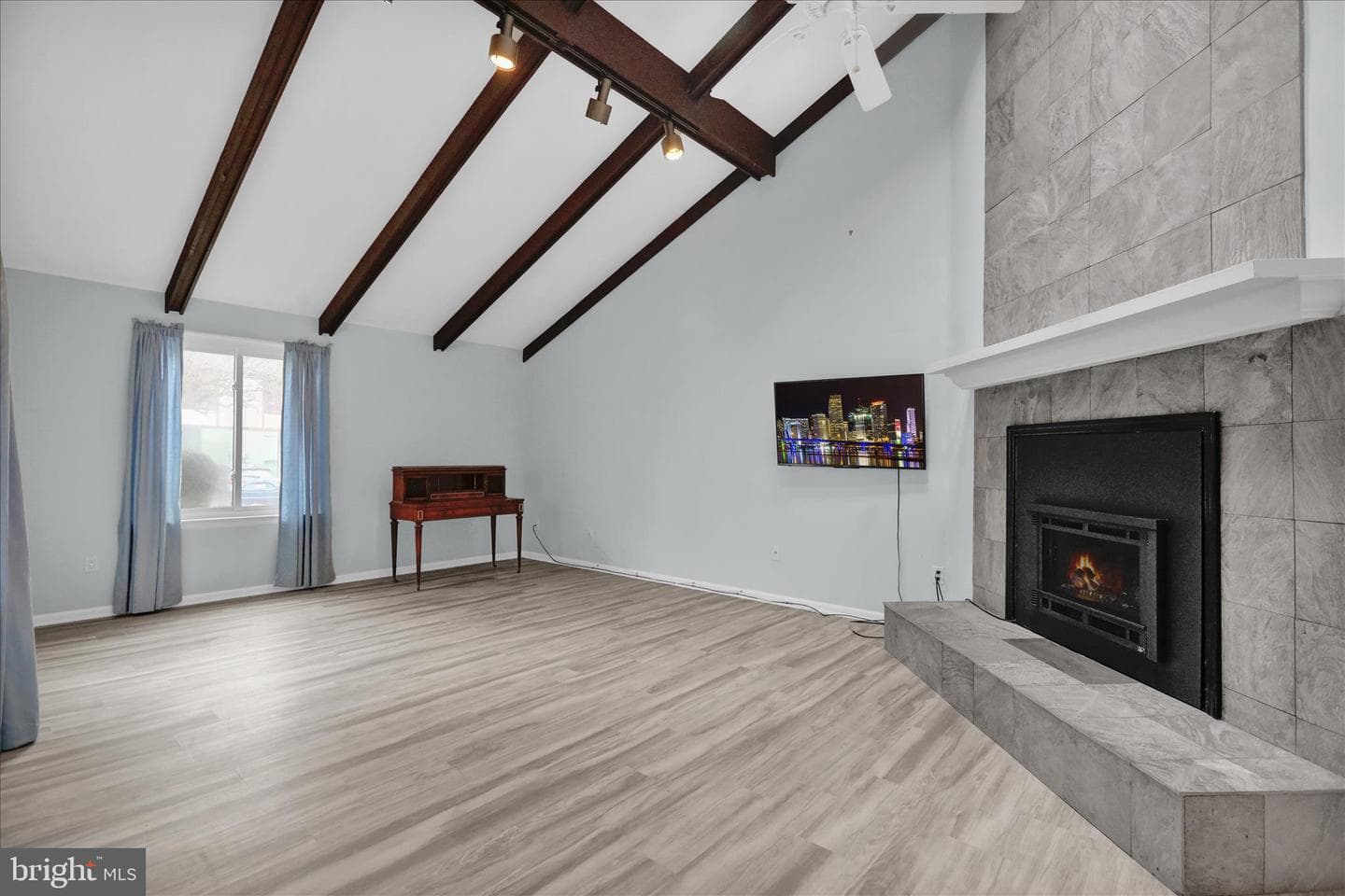 72 Azalea Way photo 6