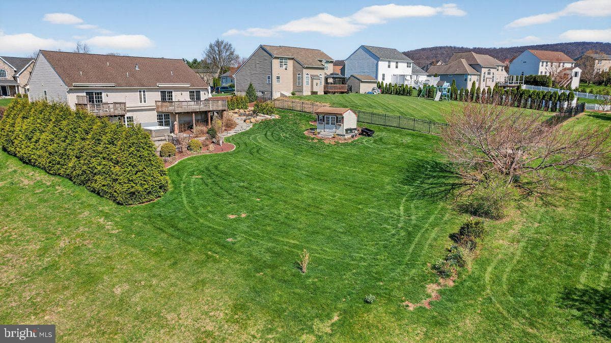 216 Pleasant View Drive photo 7