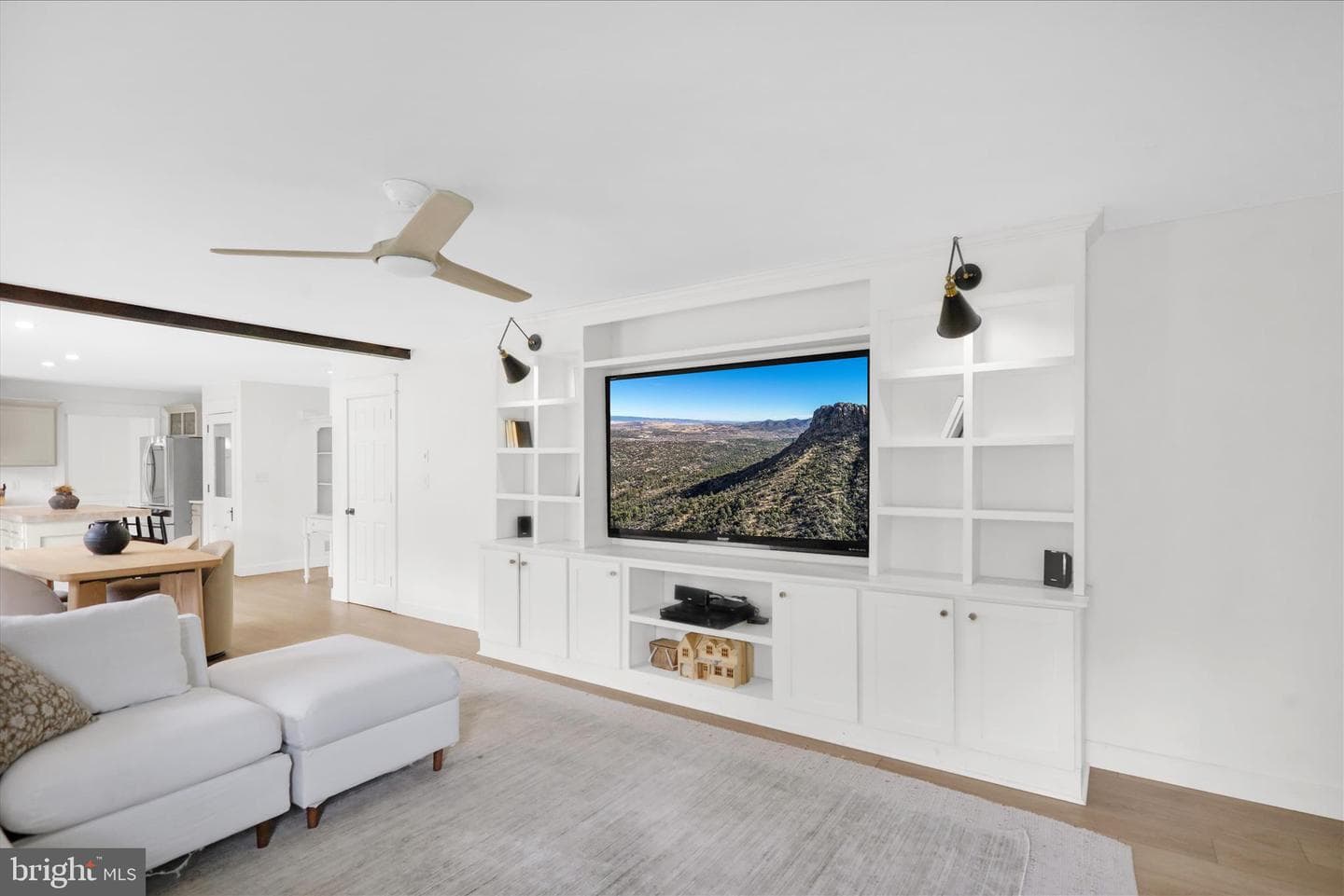 348 Garey Road photo 22
