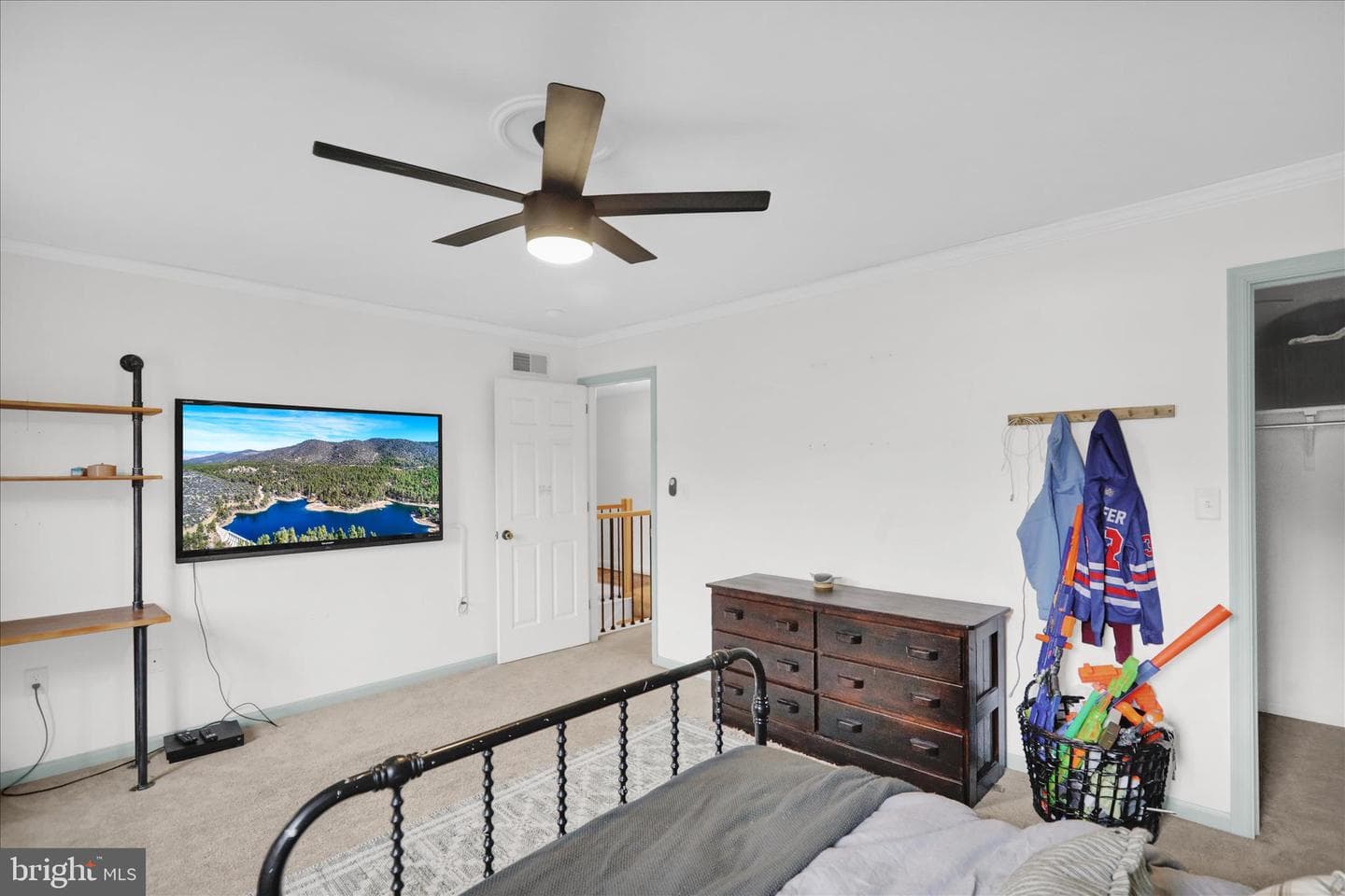 348 Garey Road photo 27