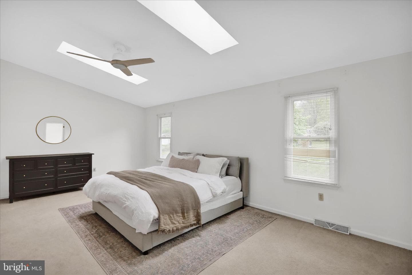 348 Garey Road photo 35