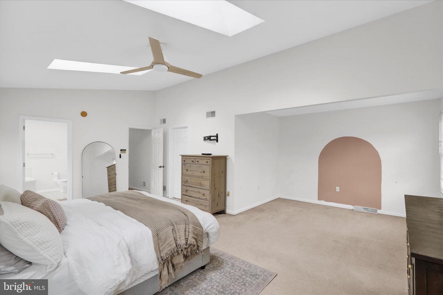 348 Garey Road photo 36