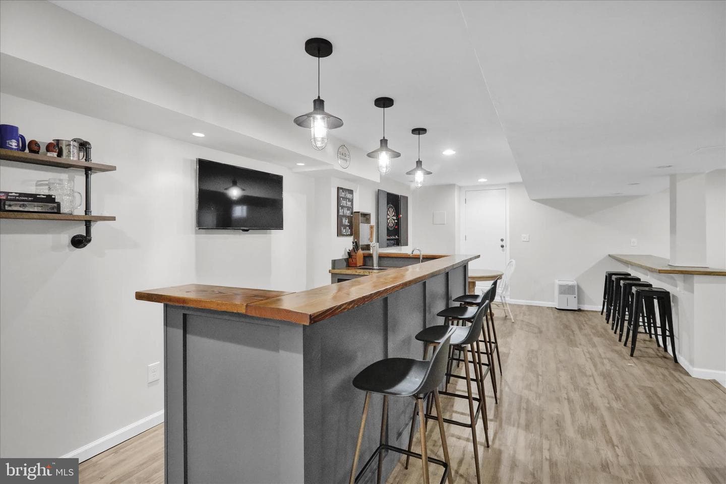 348 Garey Road photo 43