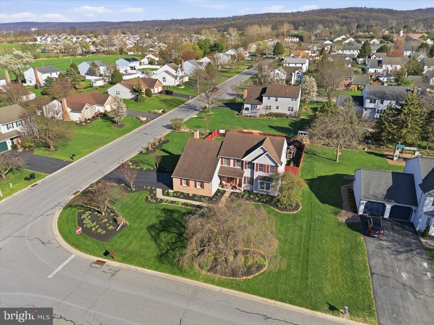 441 Troy Drive photo 4