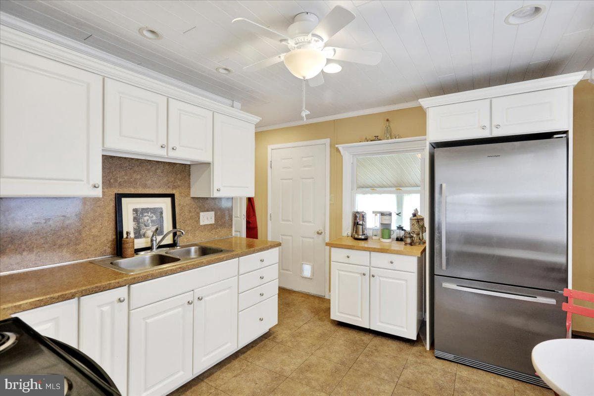 231 Beckley Street photo 10