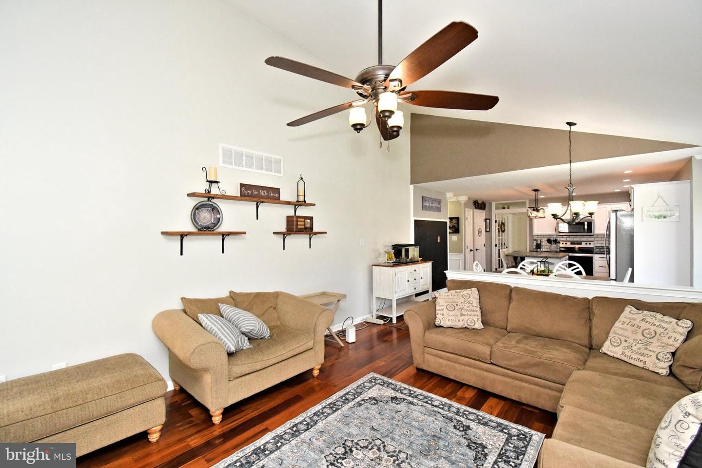 113 Clarion Drive photo 28