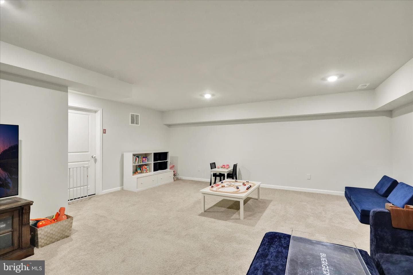 217 Merifield Court photo 30