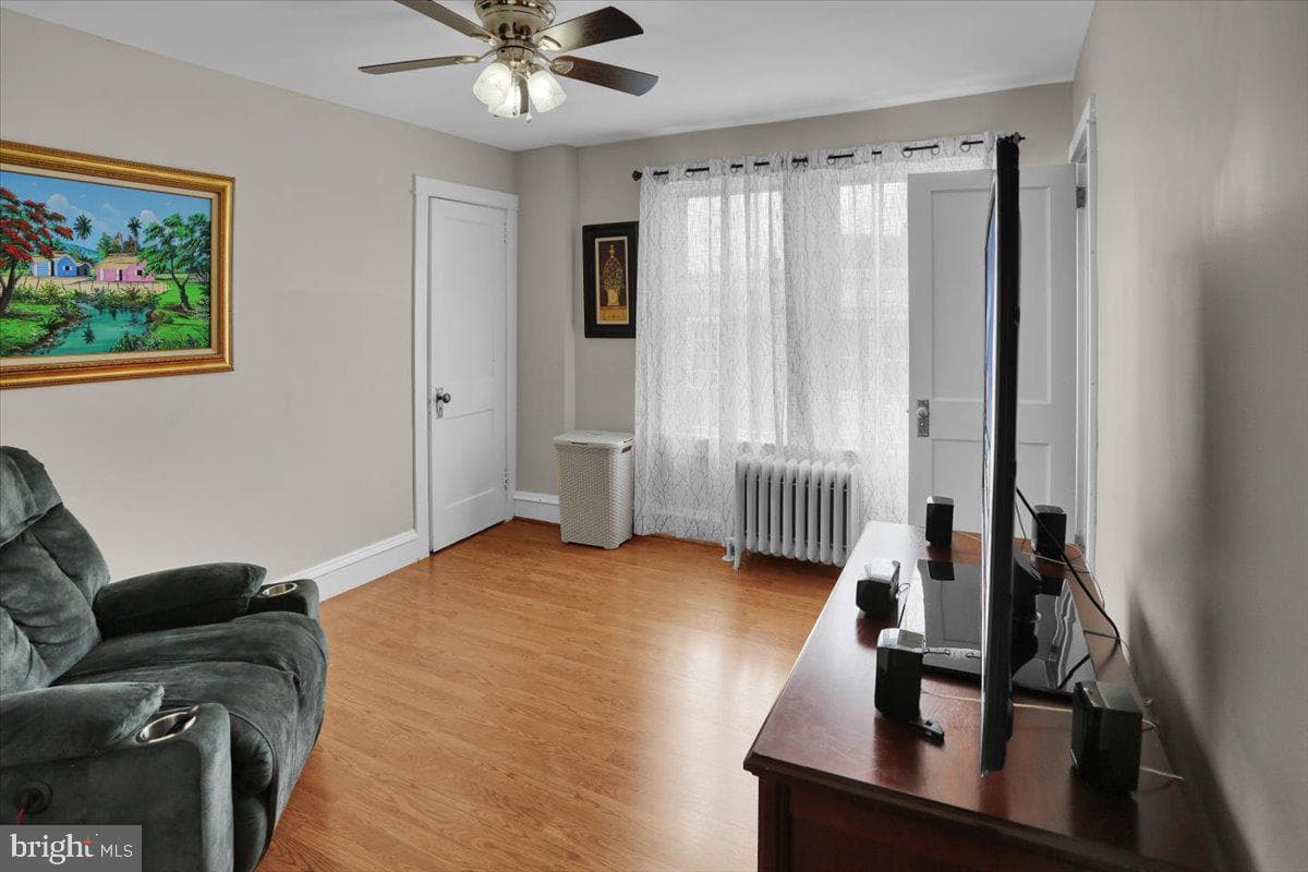 1223 Robeson Street photo 12