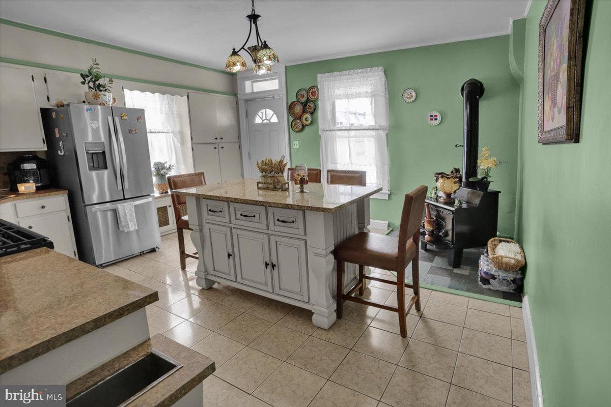 1223 Robeson Street photo 7