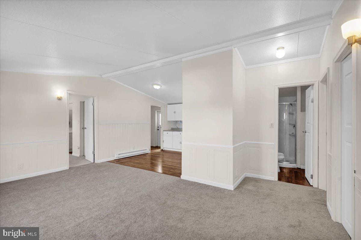 327 Oak Street photo 7