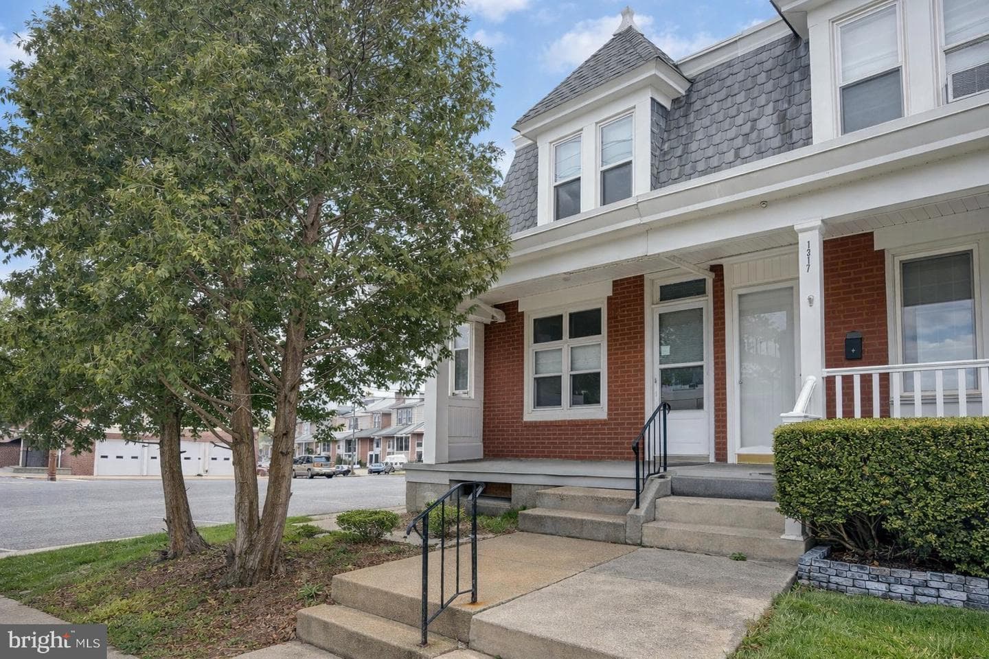 1312 E Bellevue Avenue