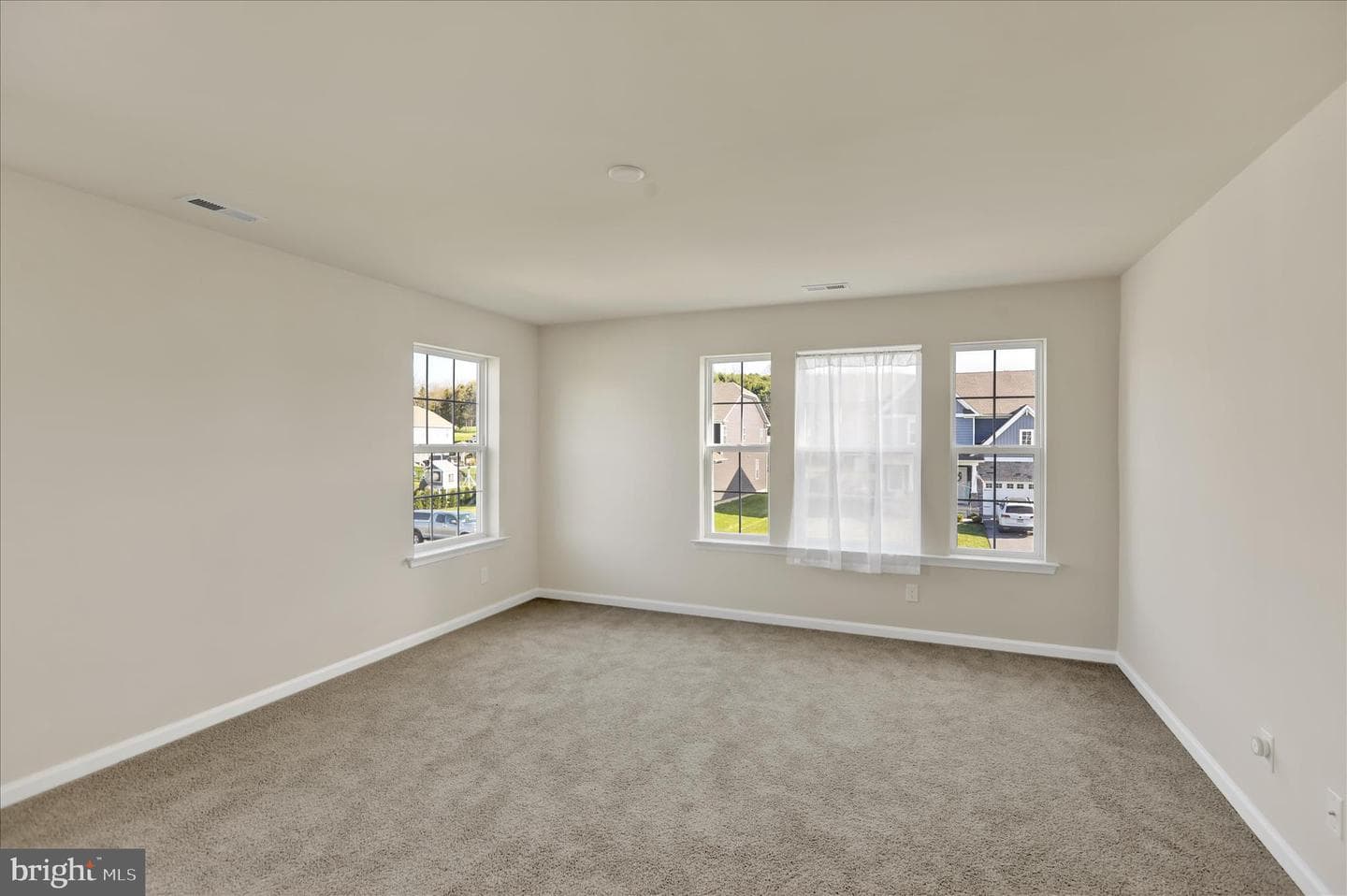 114 Teaberry Court photo 31