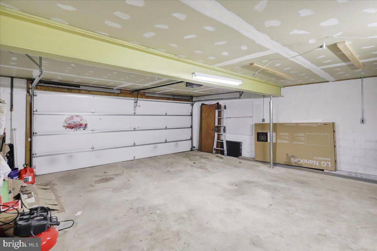 1530 Kramer Avenue photo 25