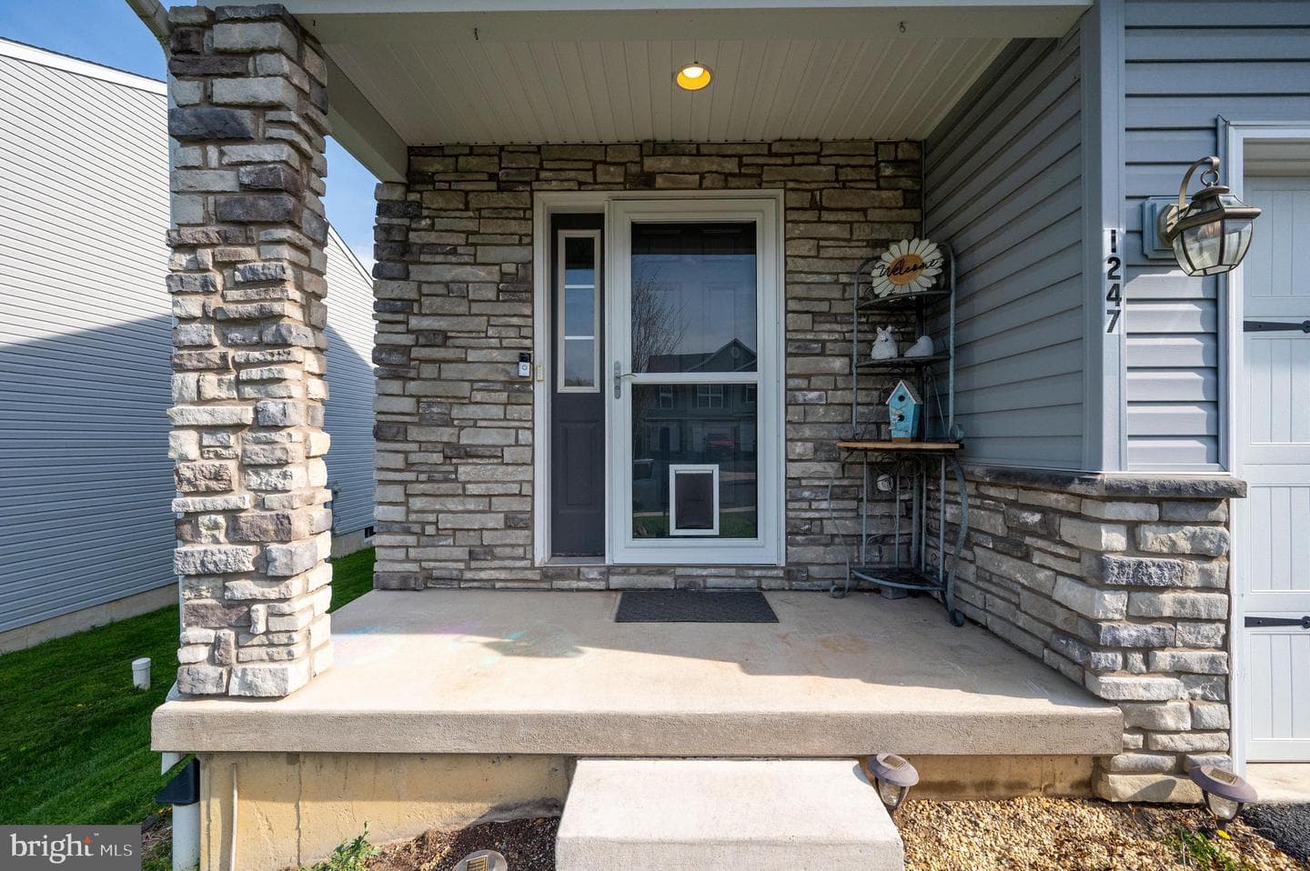1247 Fairmont Avenue photo 4