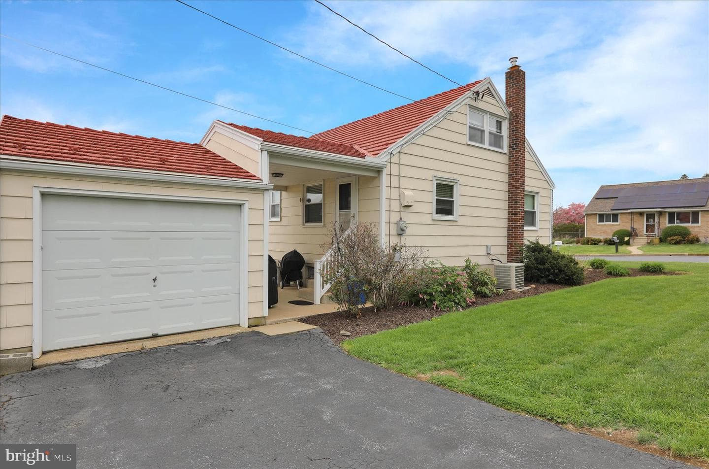 3357 Sheidy Avenue photo 28