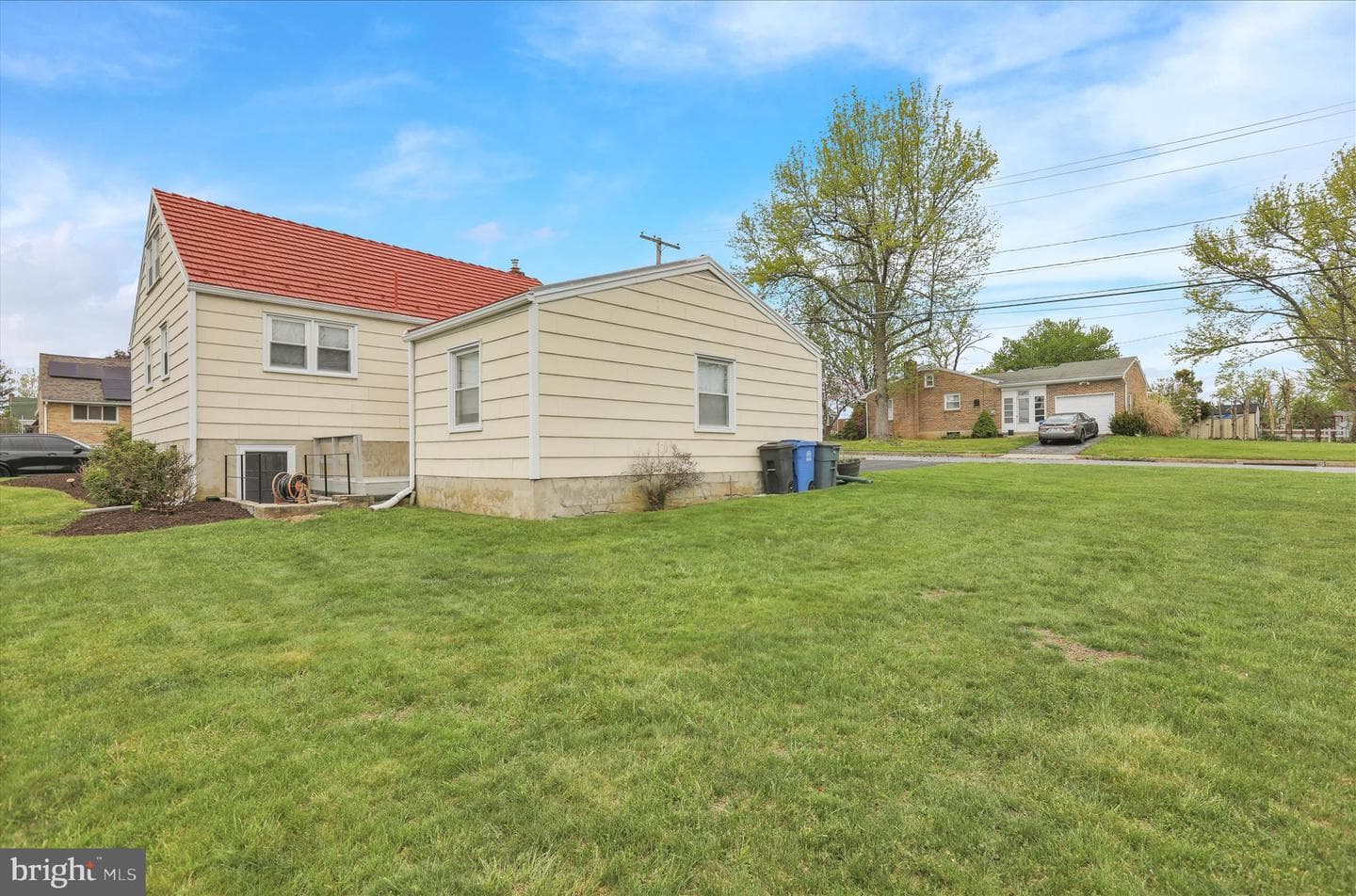 3357 Sheidy Avenue photo 29