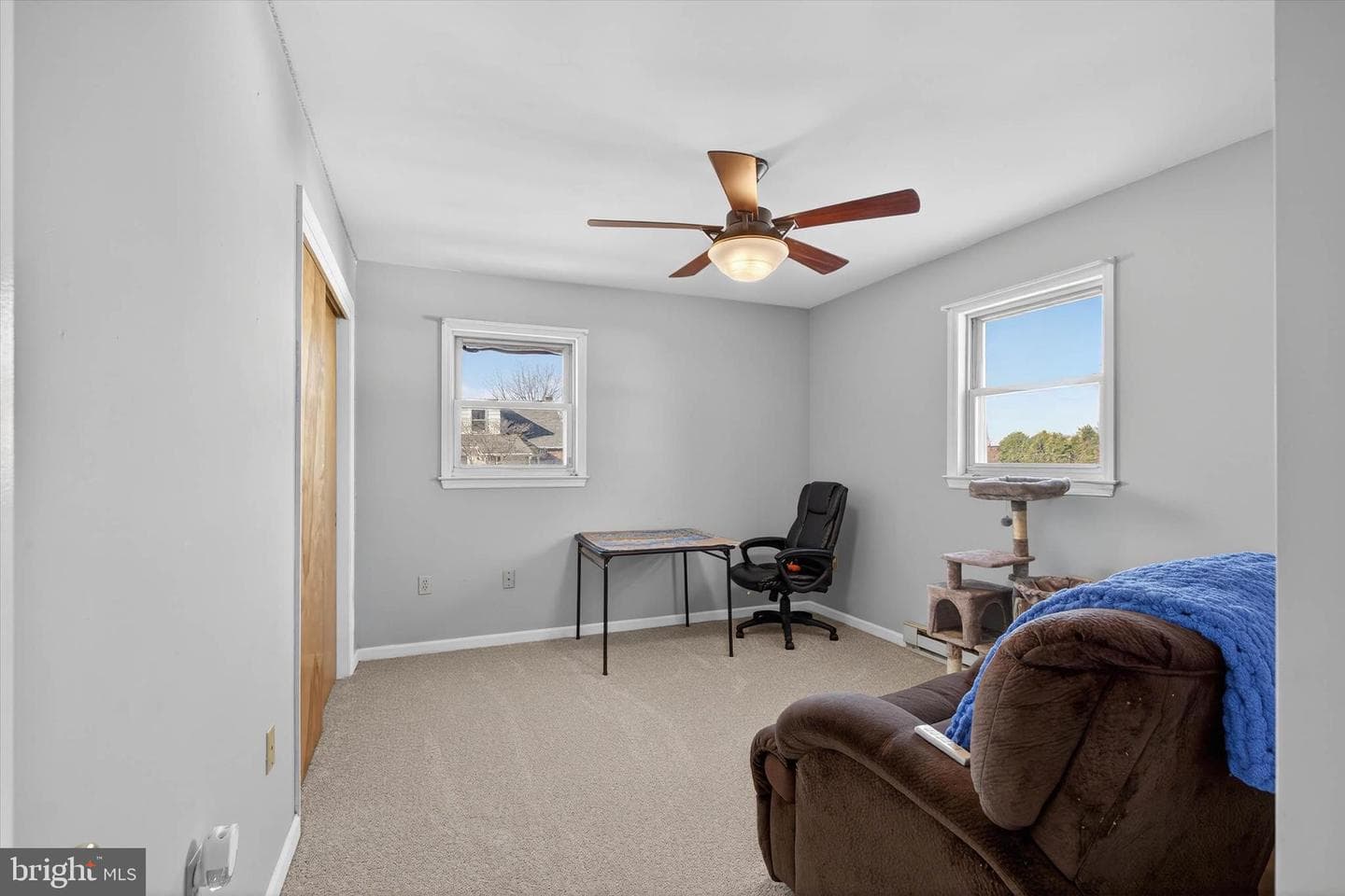 27 Rosemont Avenue photo 17
