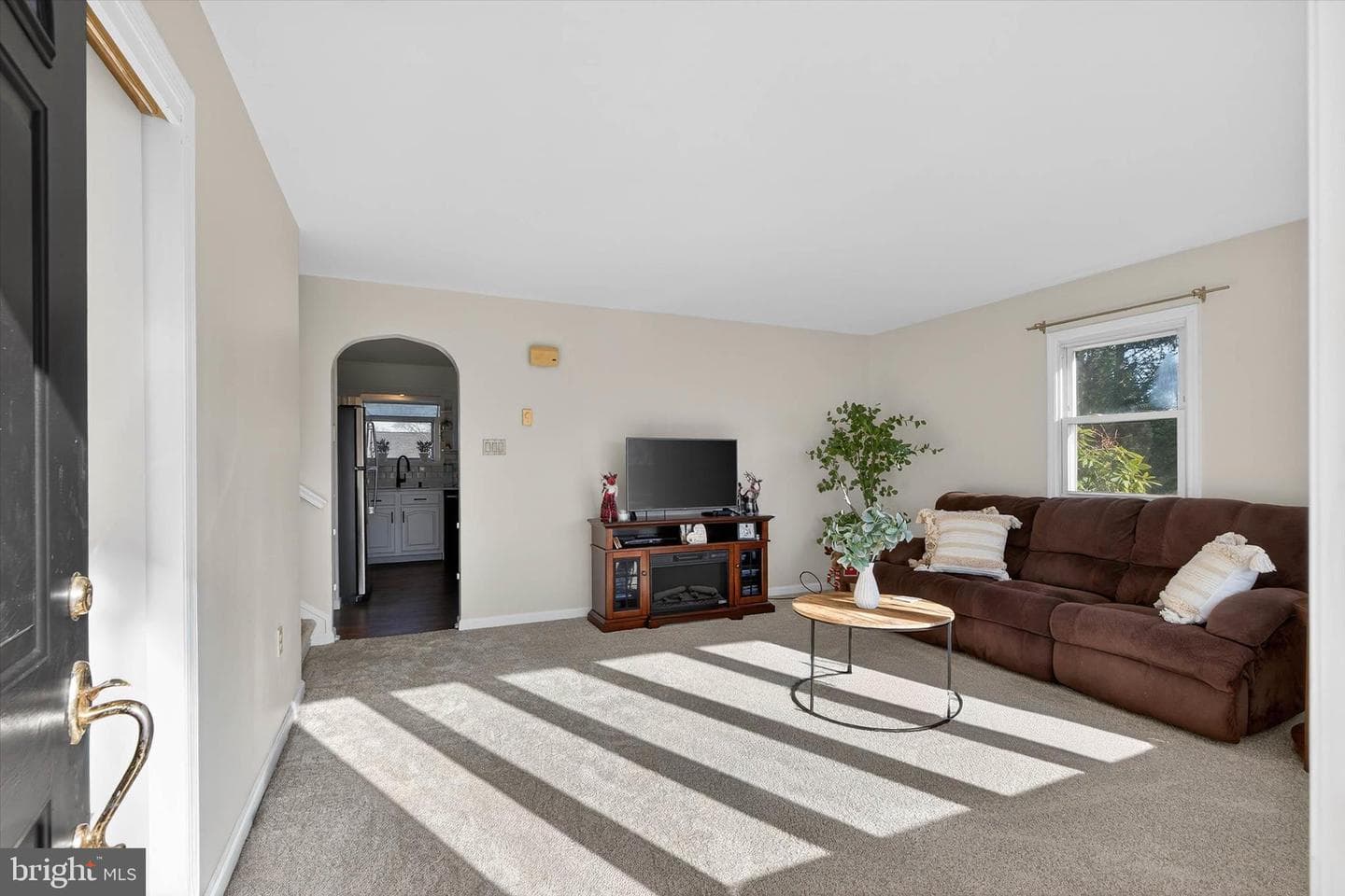 27 Rosemont Avenue photo 4