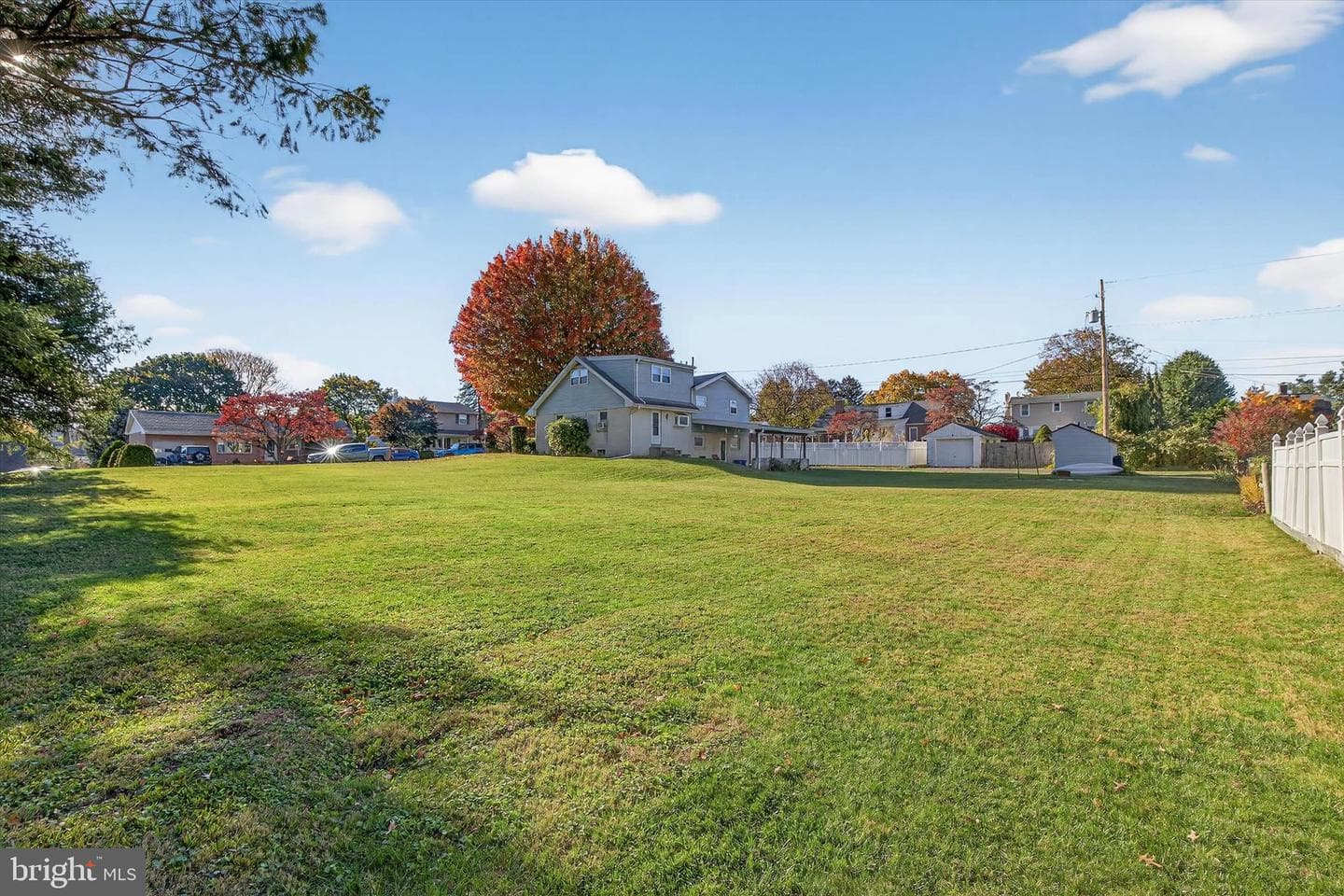 27 Rosemont Avenue photo 42