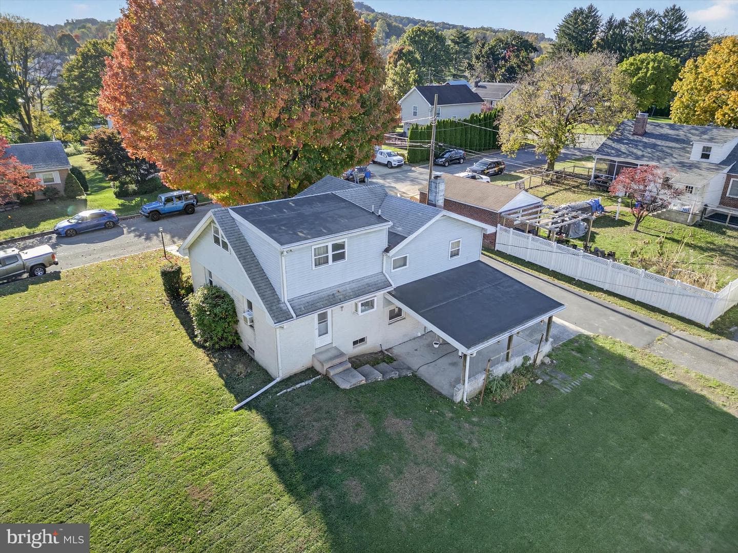 27 Rosemont Avenue photo 43