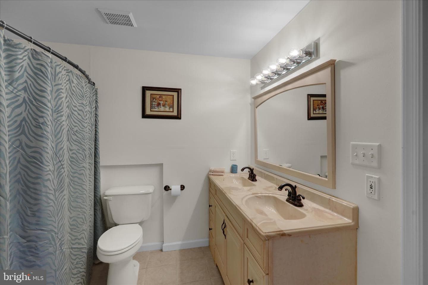 208 N Sandy Lane photo 41