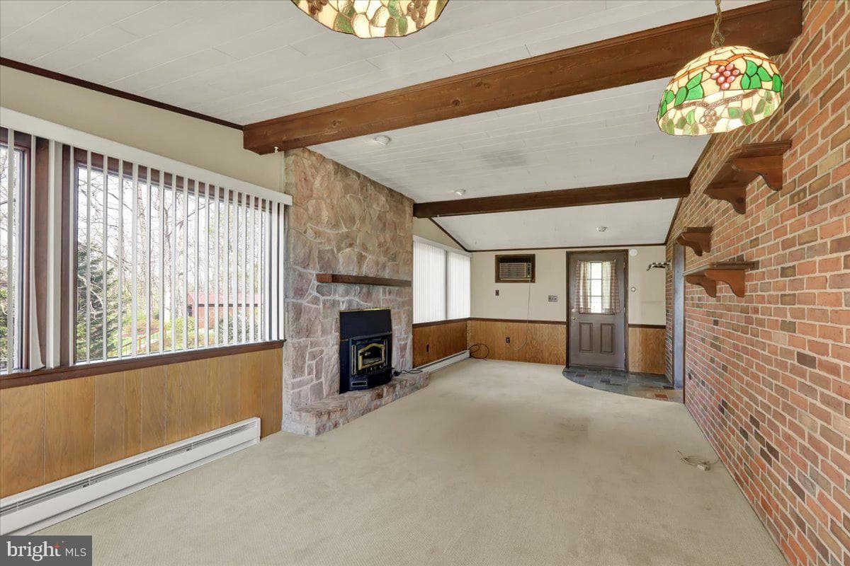 12 Moser Lane photo 18