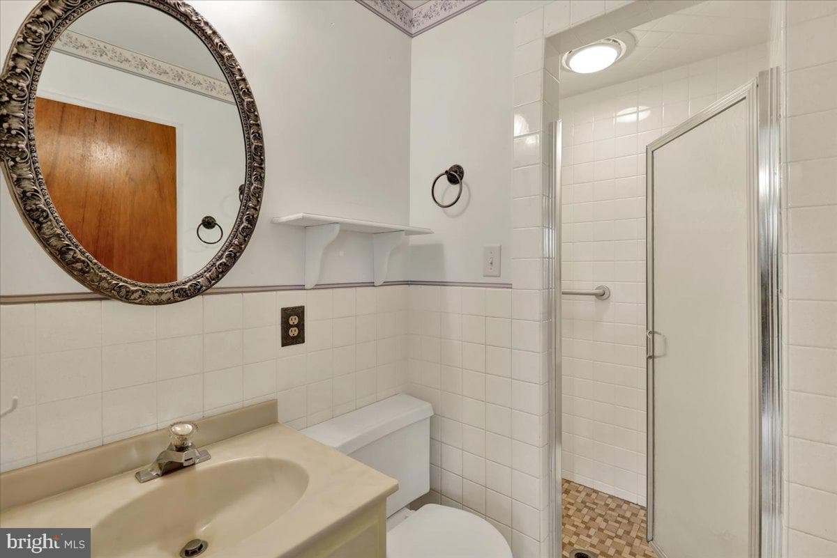 12 Moser Lane photo 27