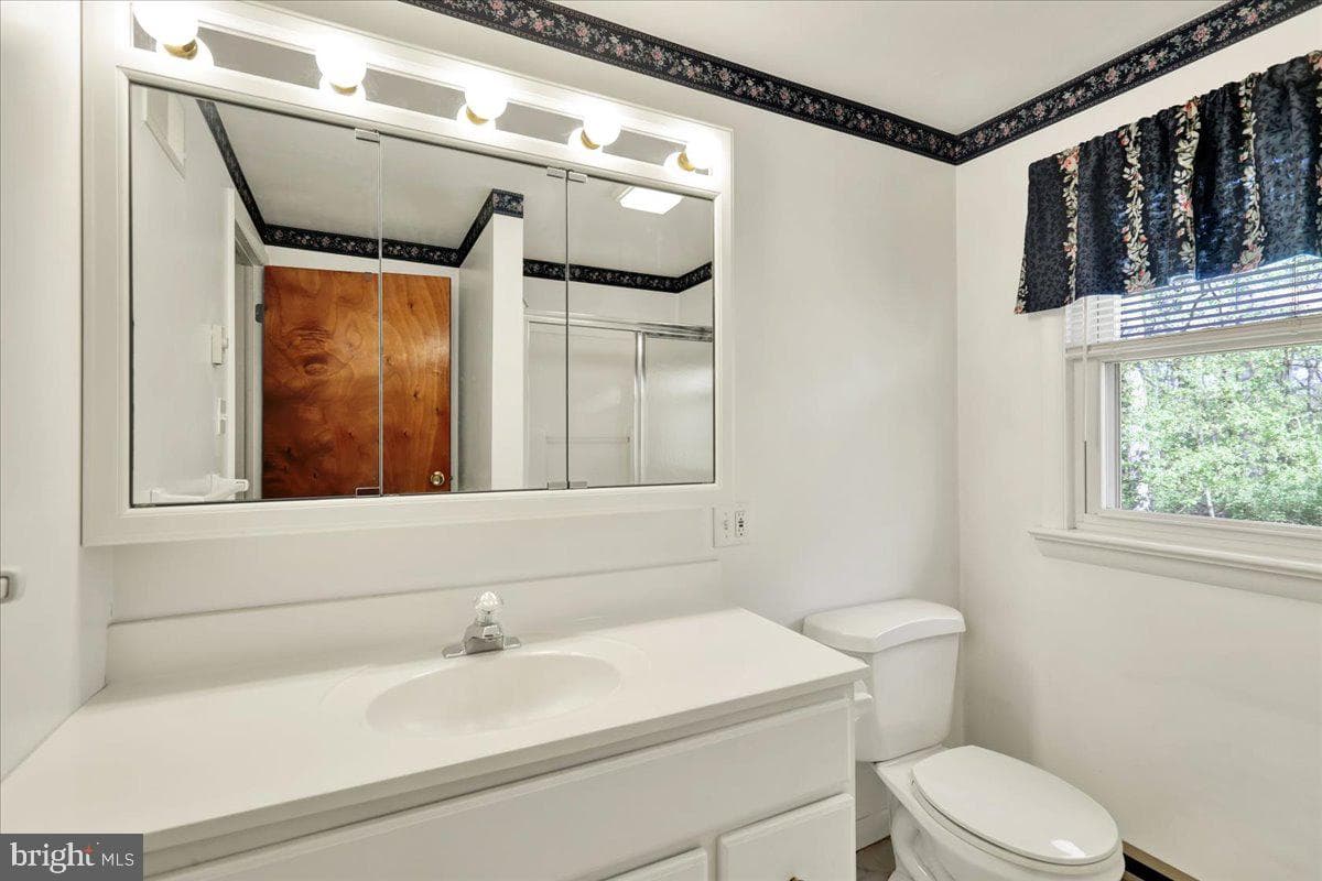 12 Moser Lane photo 34