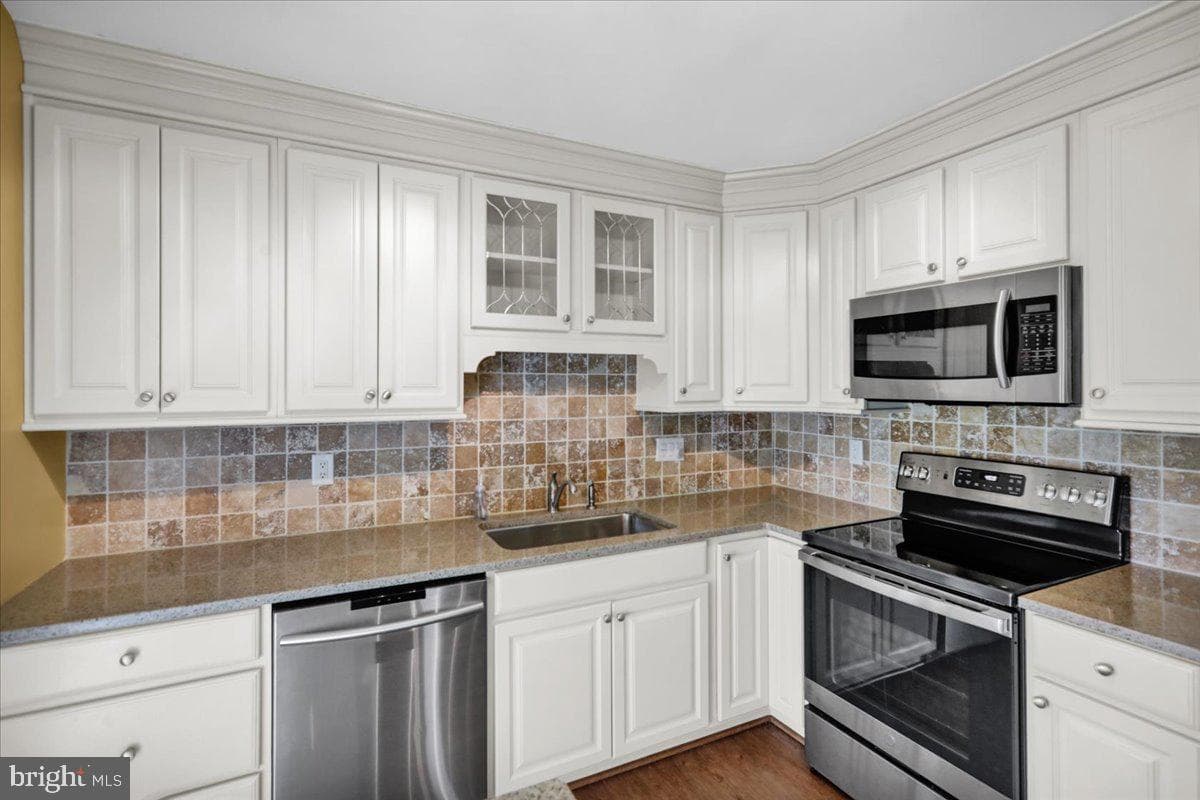 112 Brown Street photo 11