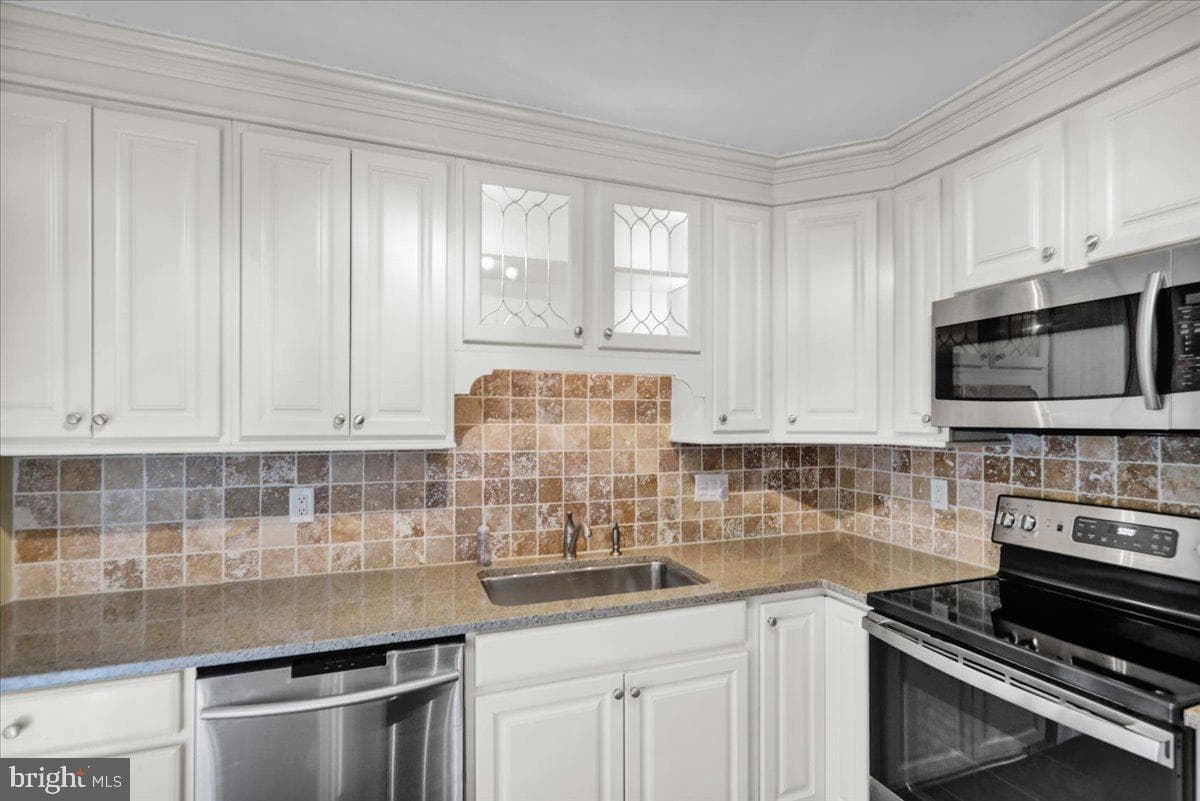 112 Brown Street photo 14