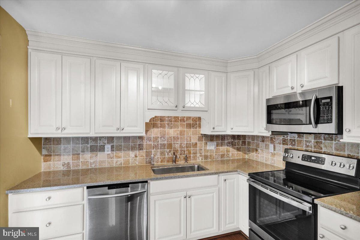 112 Brown Street photo 15