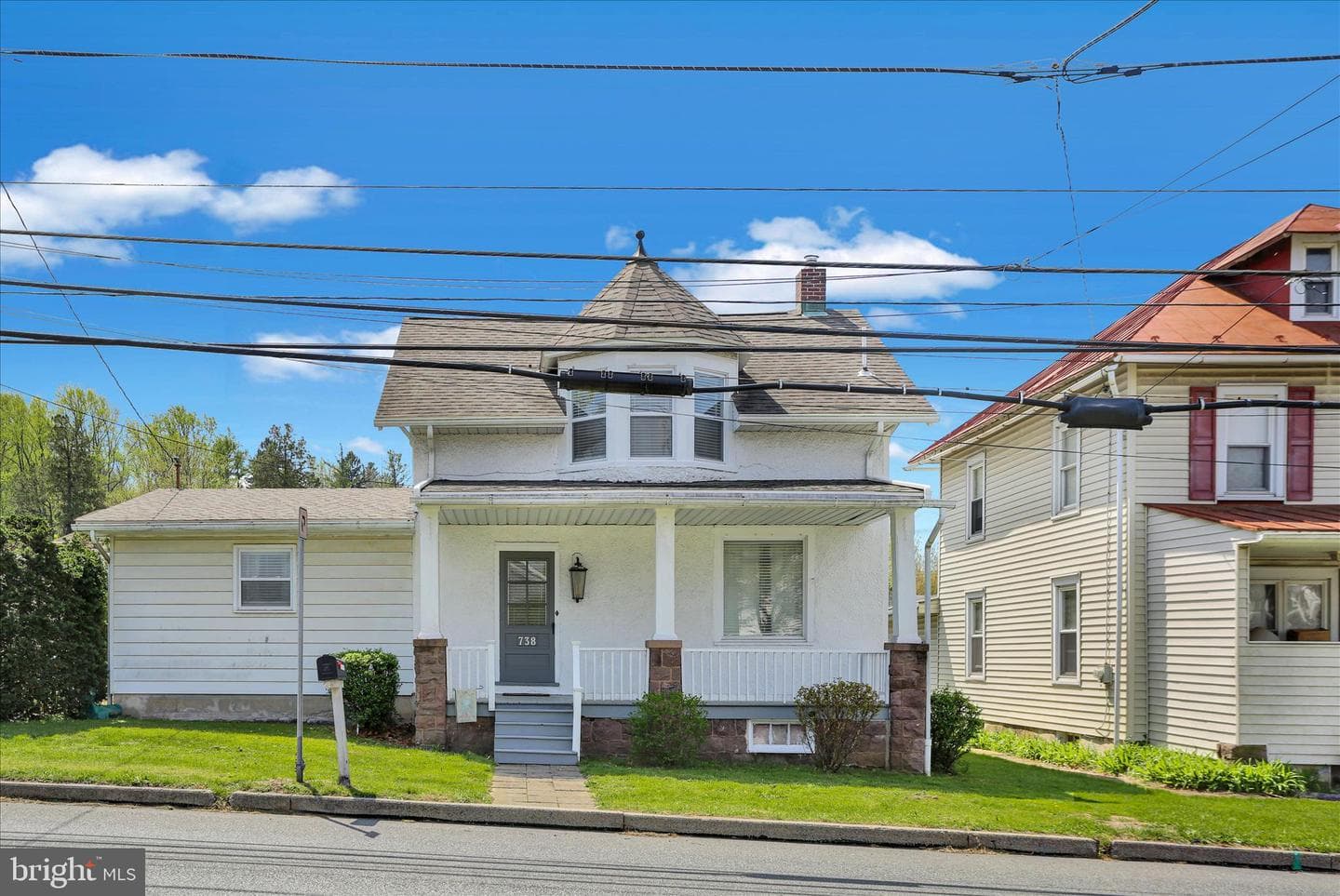 738 Philadelphia Avenue photo 2