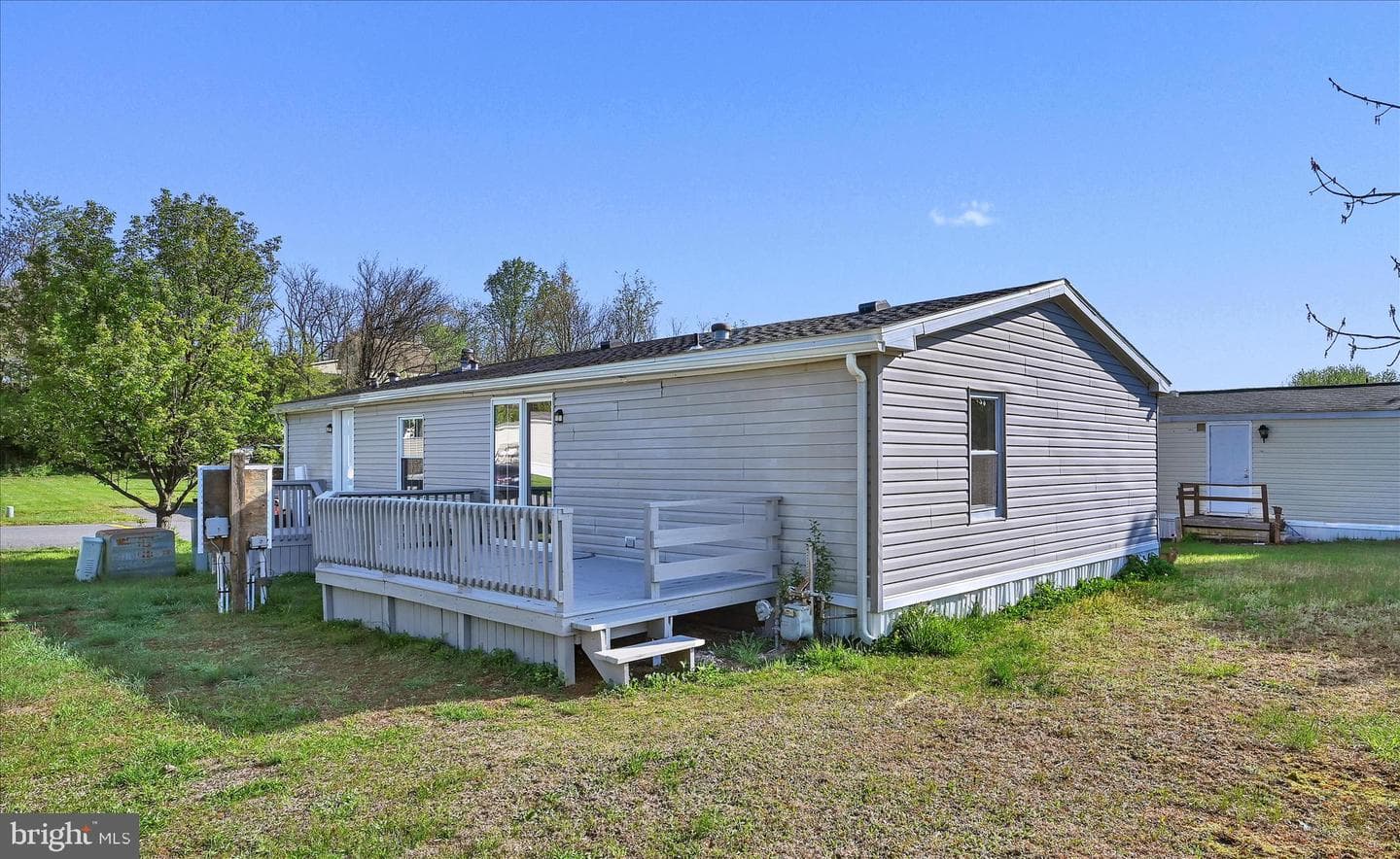 107 White Pine Avenue photo 30
