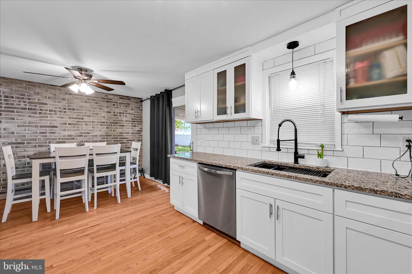 108 S Wayne Street photo 15