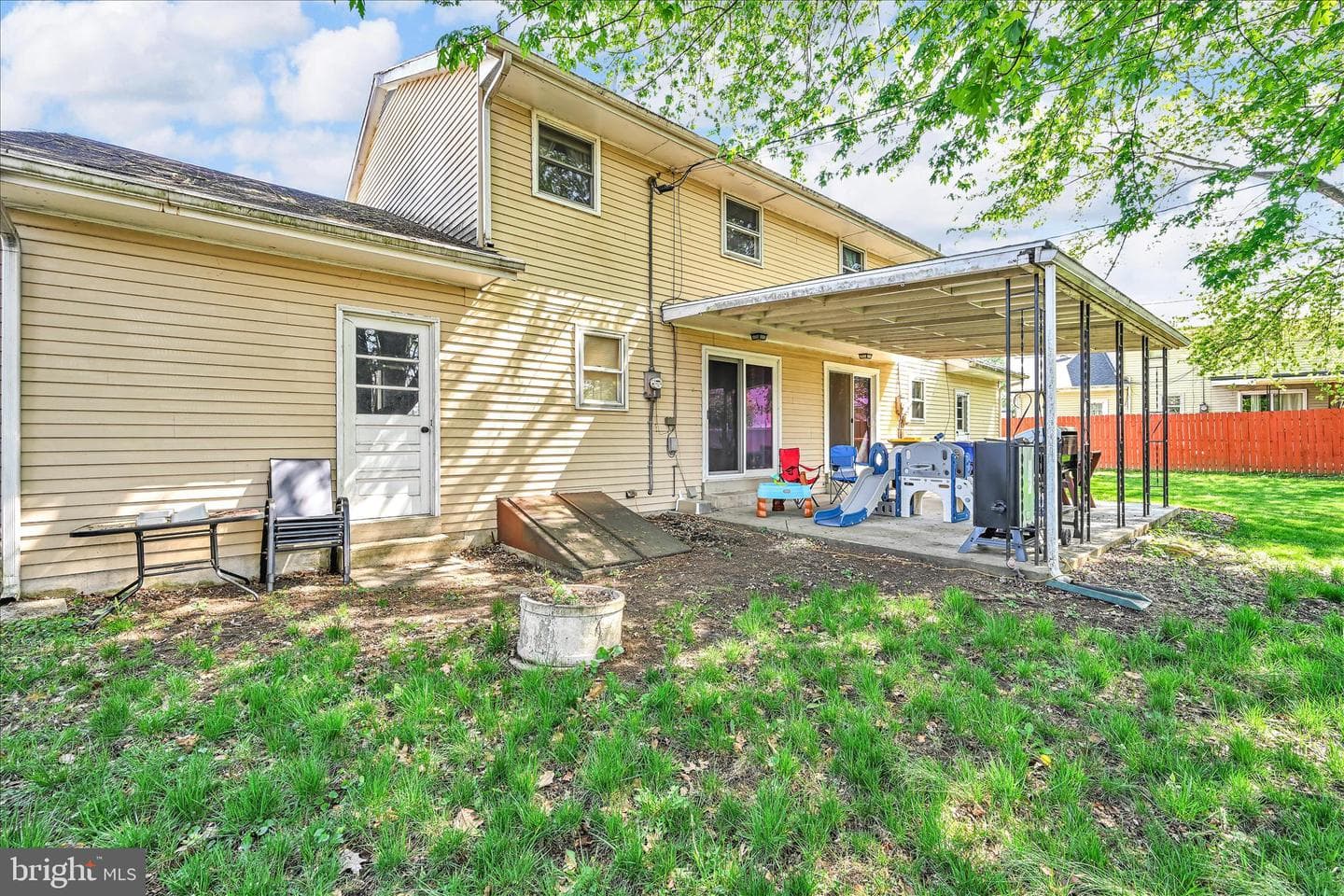 108 S Wayne Street photo 29