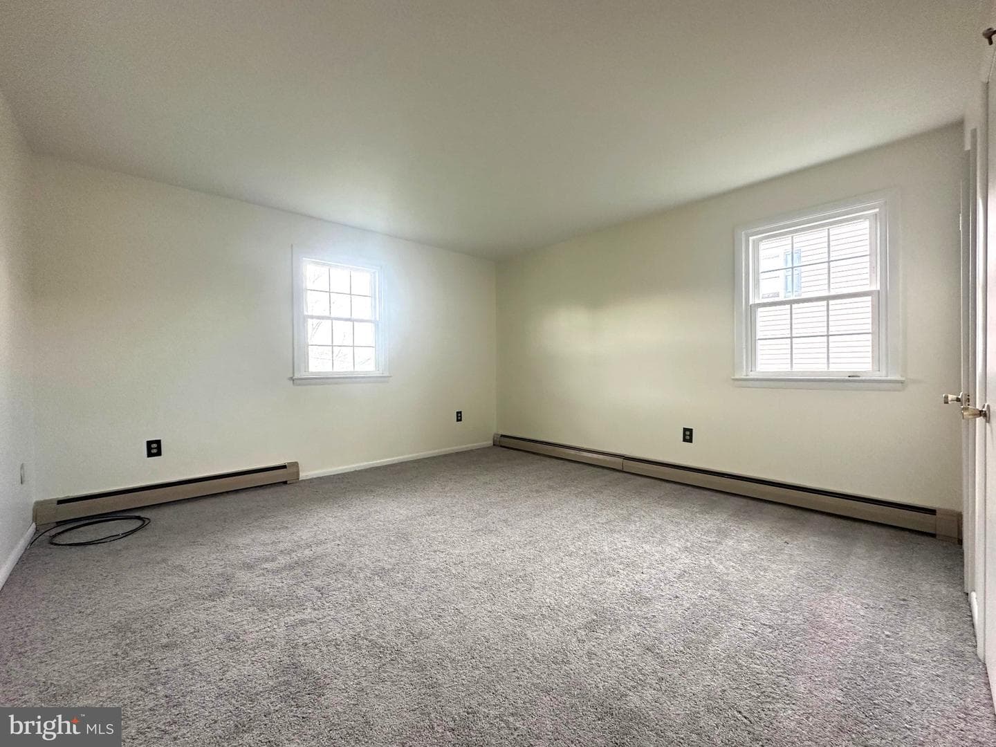 526 Silver Brook Drive photo 9