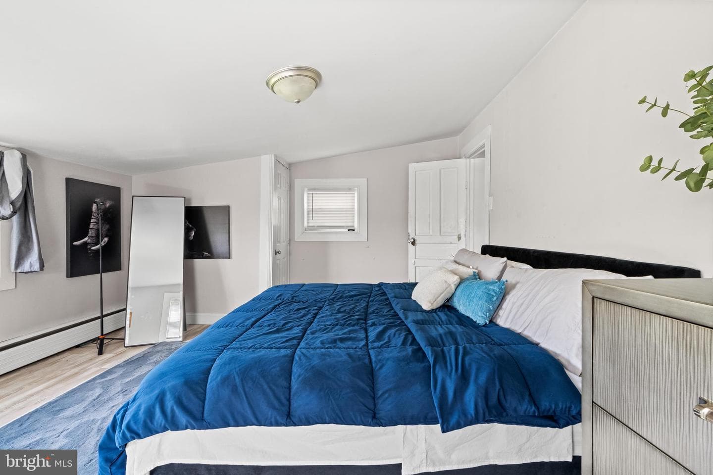 3146 Montrose Avenue photo 24