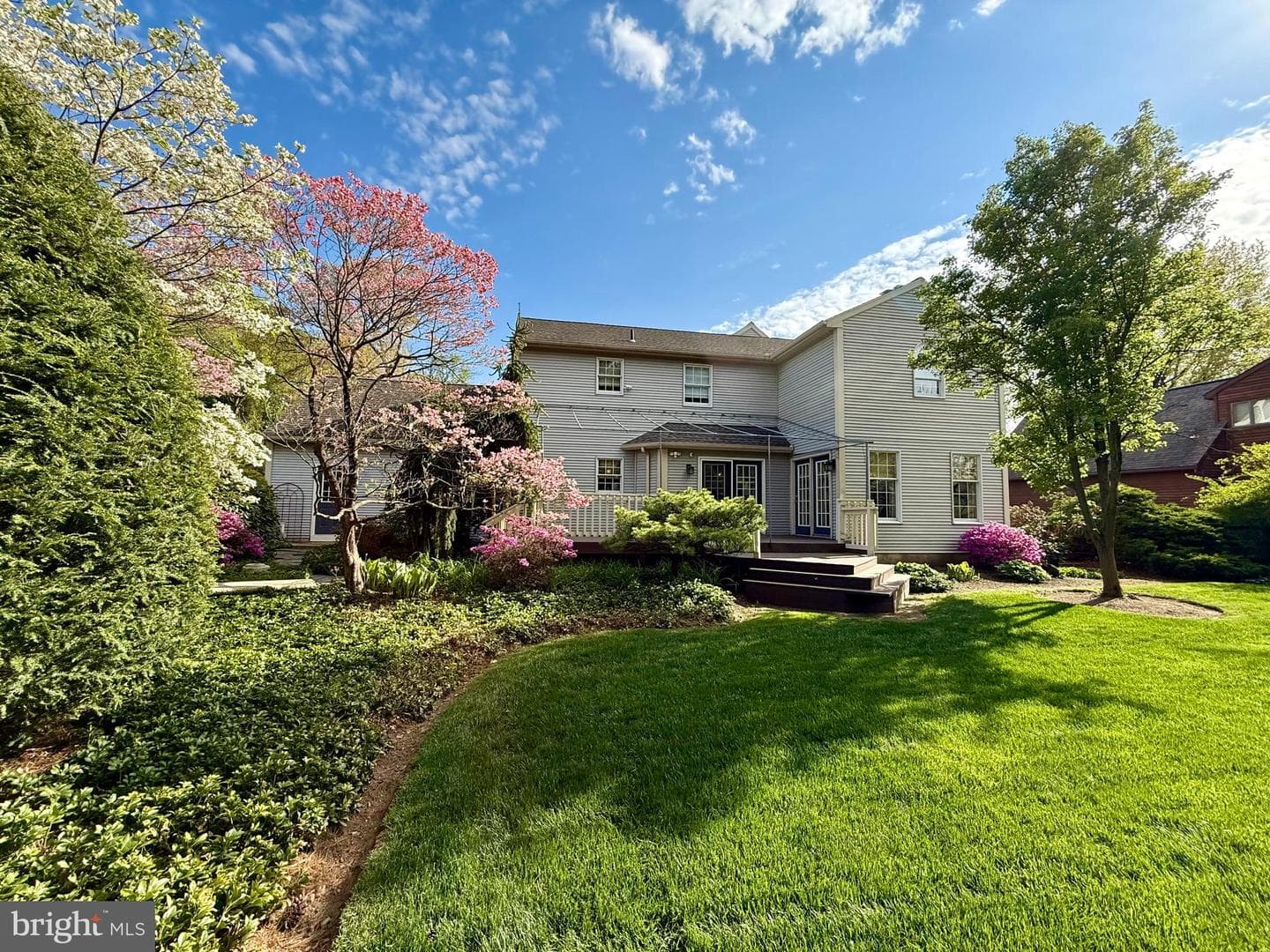 100 Deborah Drive photo 2