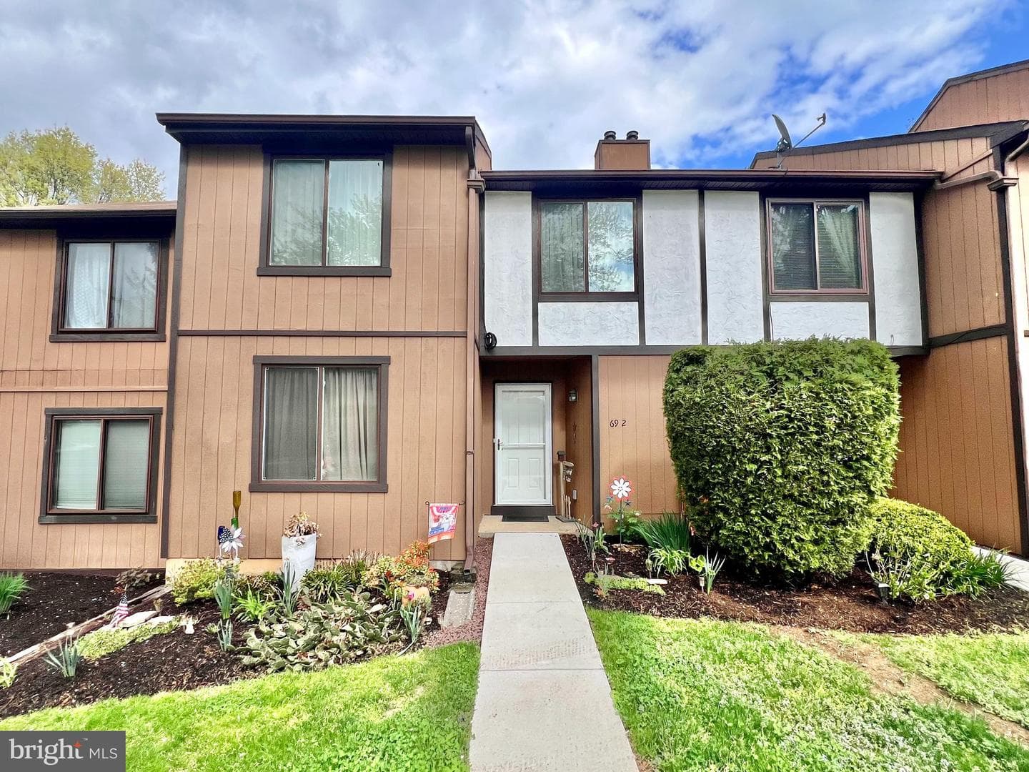 69 Azalea Way
