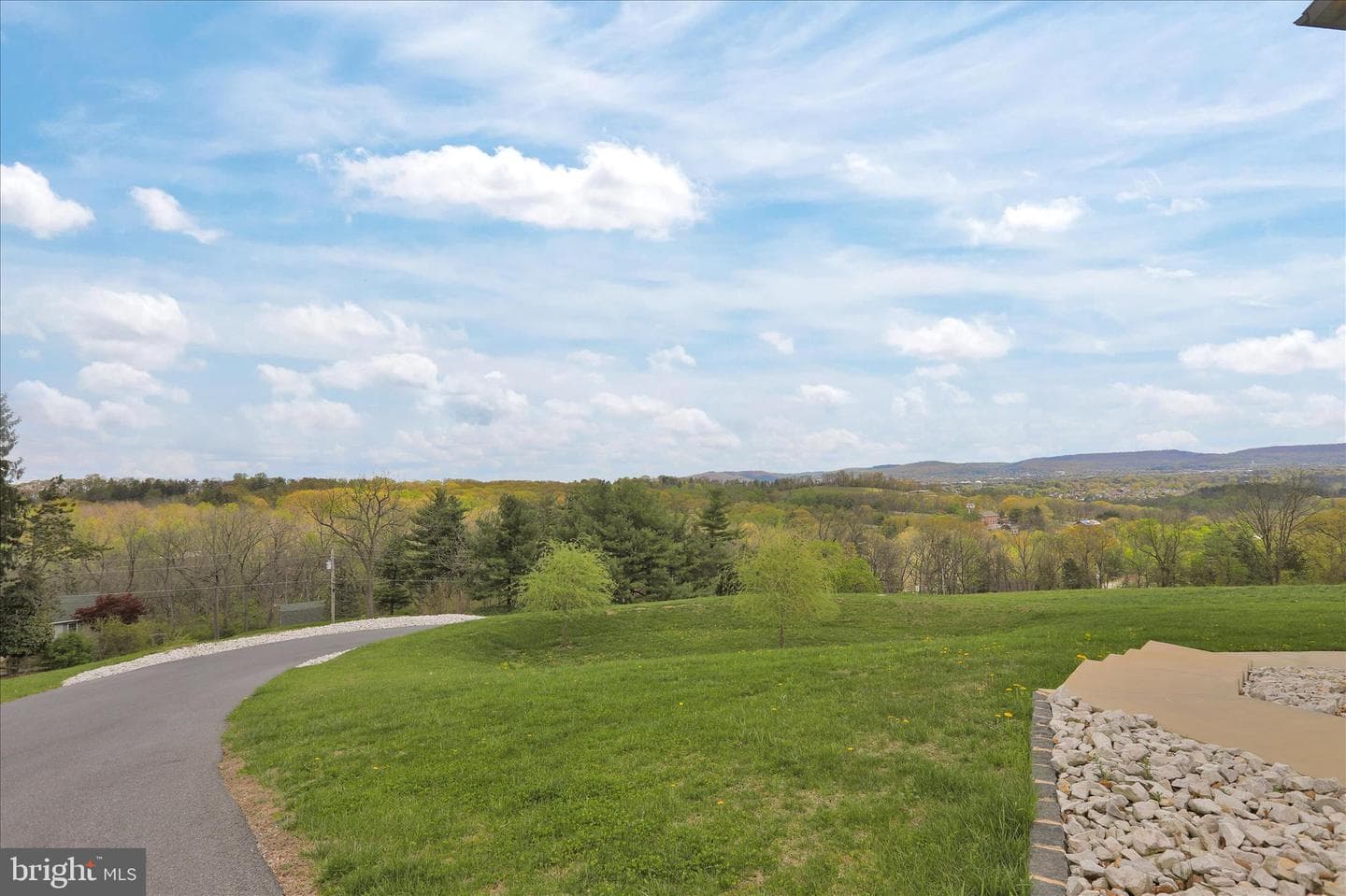 1064 Rick Road photo 41