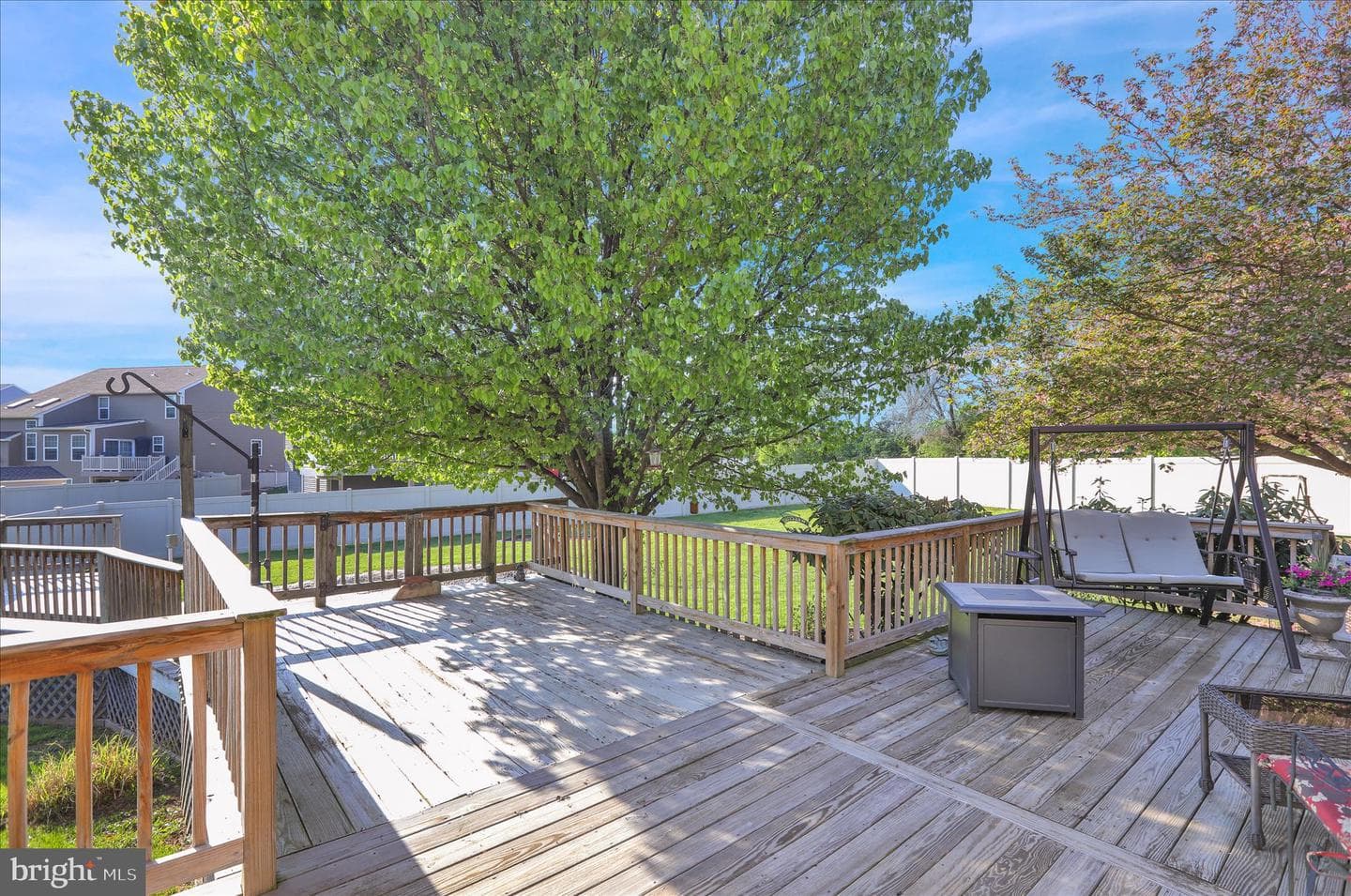 402 Columbus Street photo 10