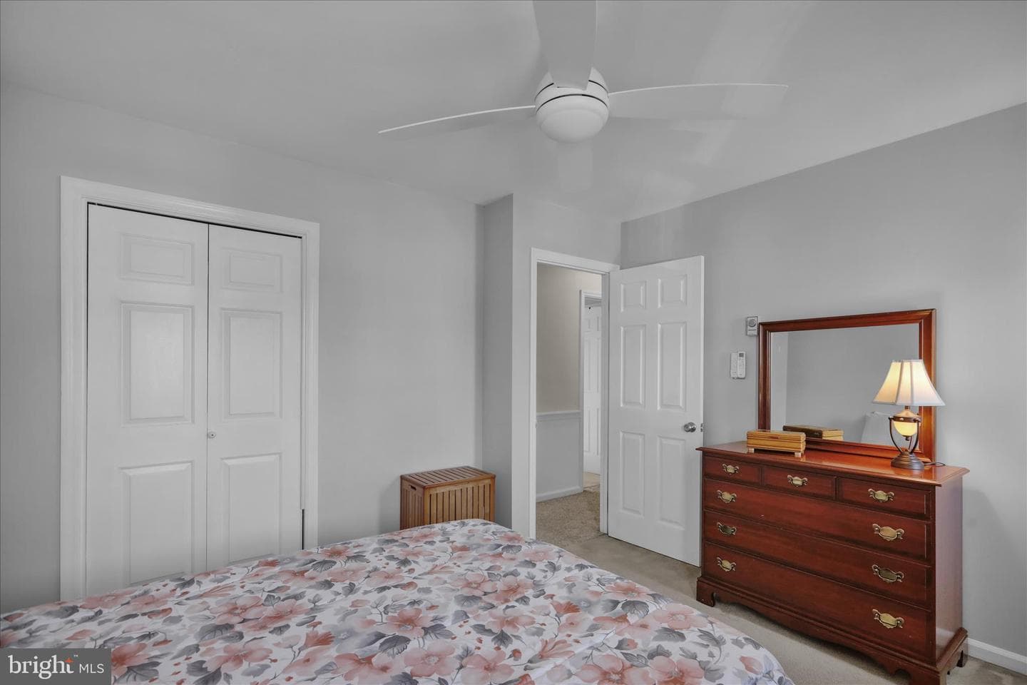 402 Columbus Street photo 29