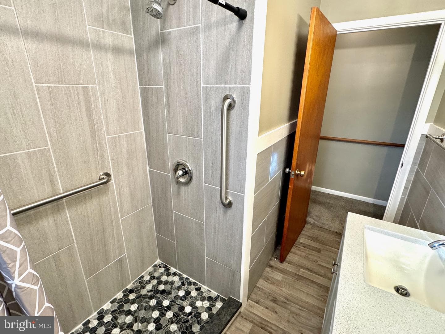 108 Lincoln Avenue photo 10